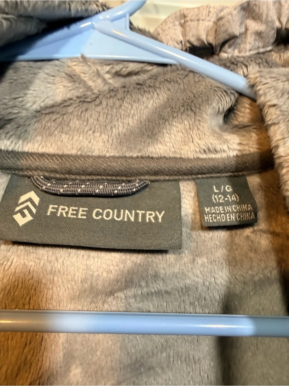 Free Country light gray